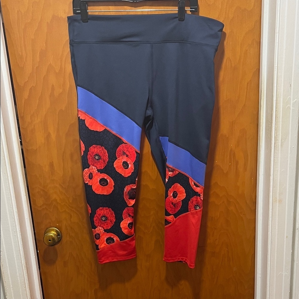 JoyLab Capris with Red Floral and Blue Accents